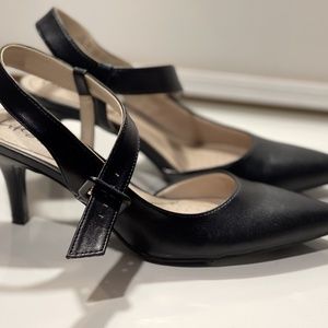 Ladies Life Stride Sansa comfort pump (Black)